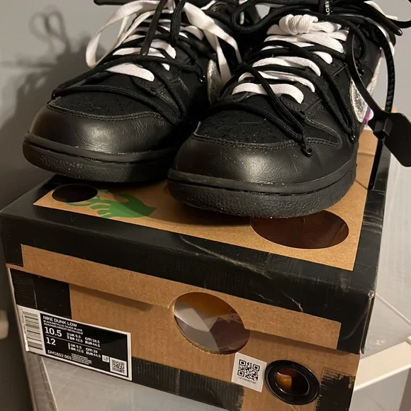 Nike Dunk Low LOT 50/50